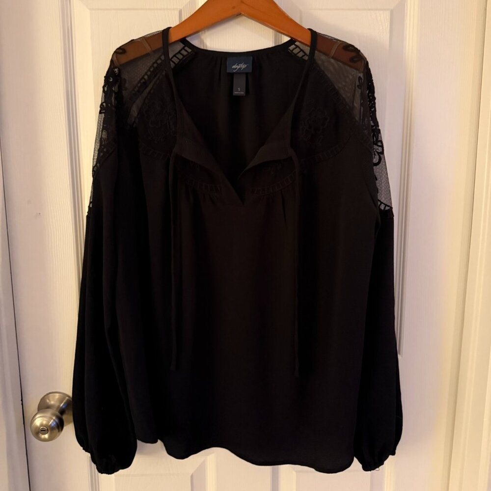Daytrip Black Lace Mesh Blouse Small Buckle